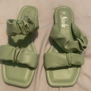 Sandals  Size: 7.5